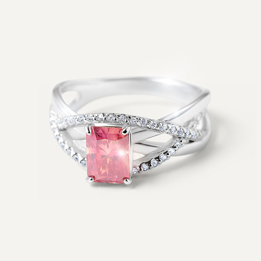 Серебряное кольцо с арбузным муассанитом