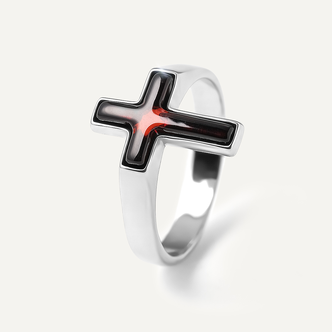 Серебряное кольцо с янтарем "Крест"