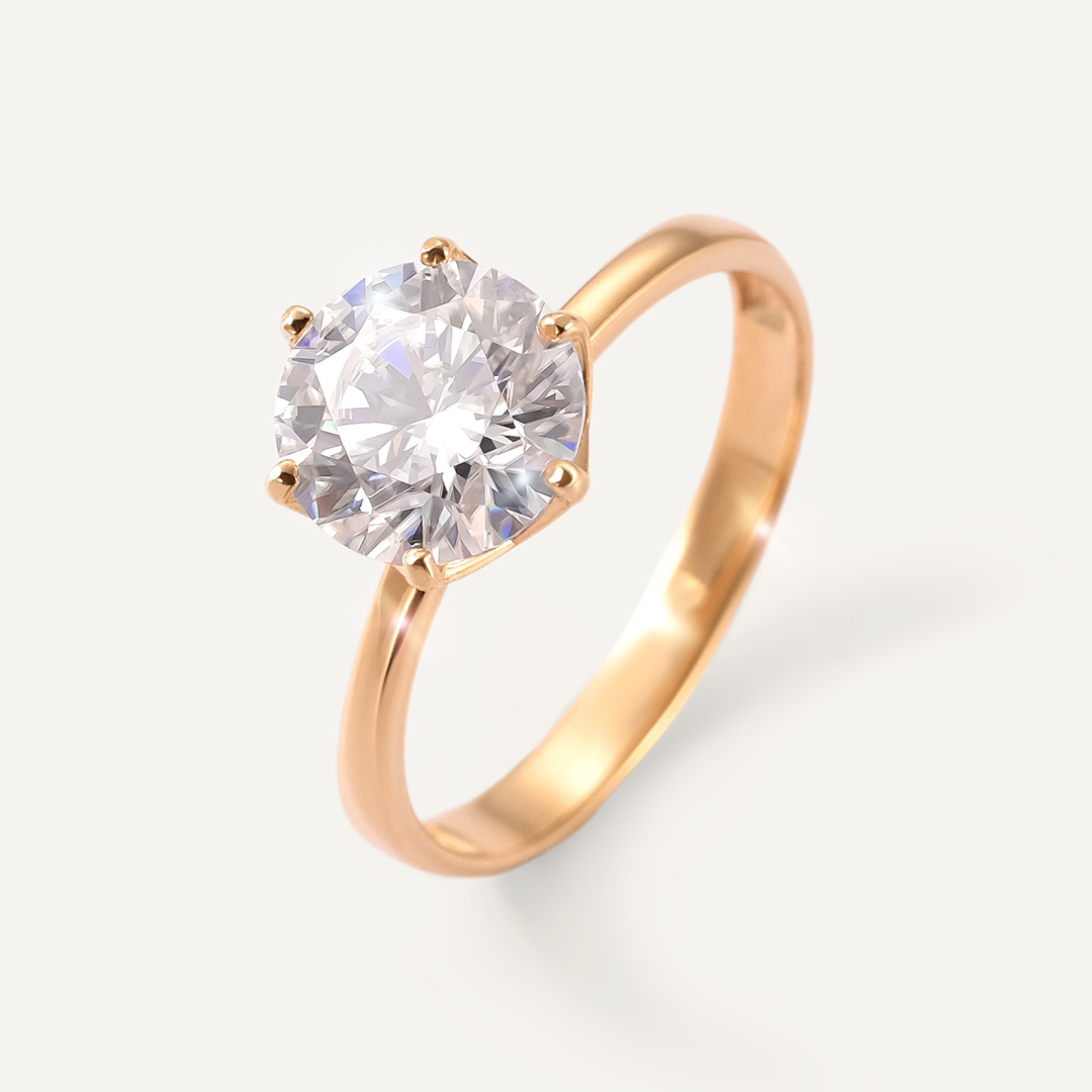 Серебряное кольцо с муассанитом