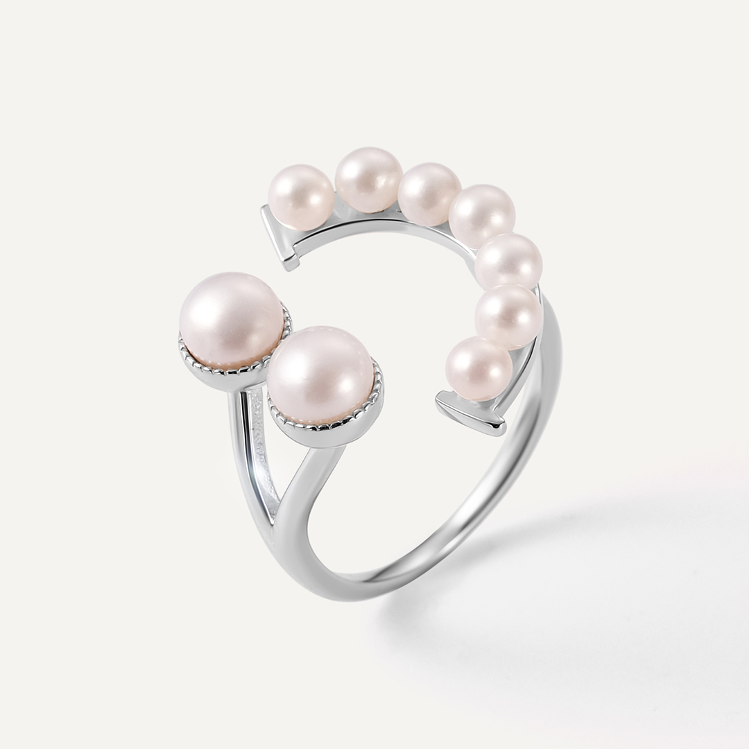 Серебряное незамкнутое кольцо с жемчугом