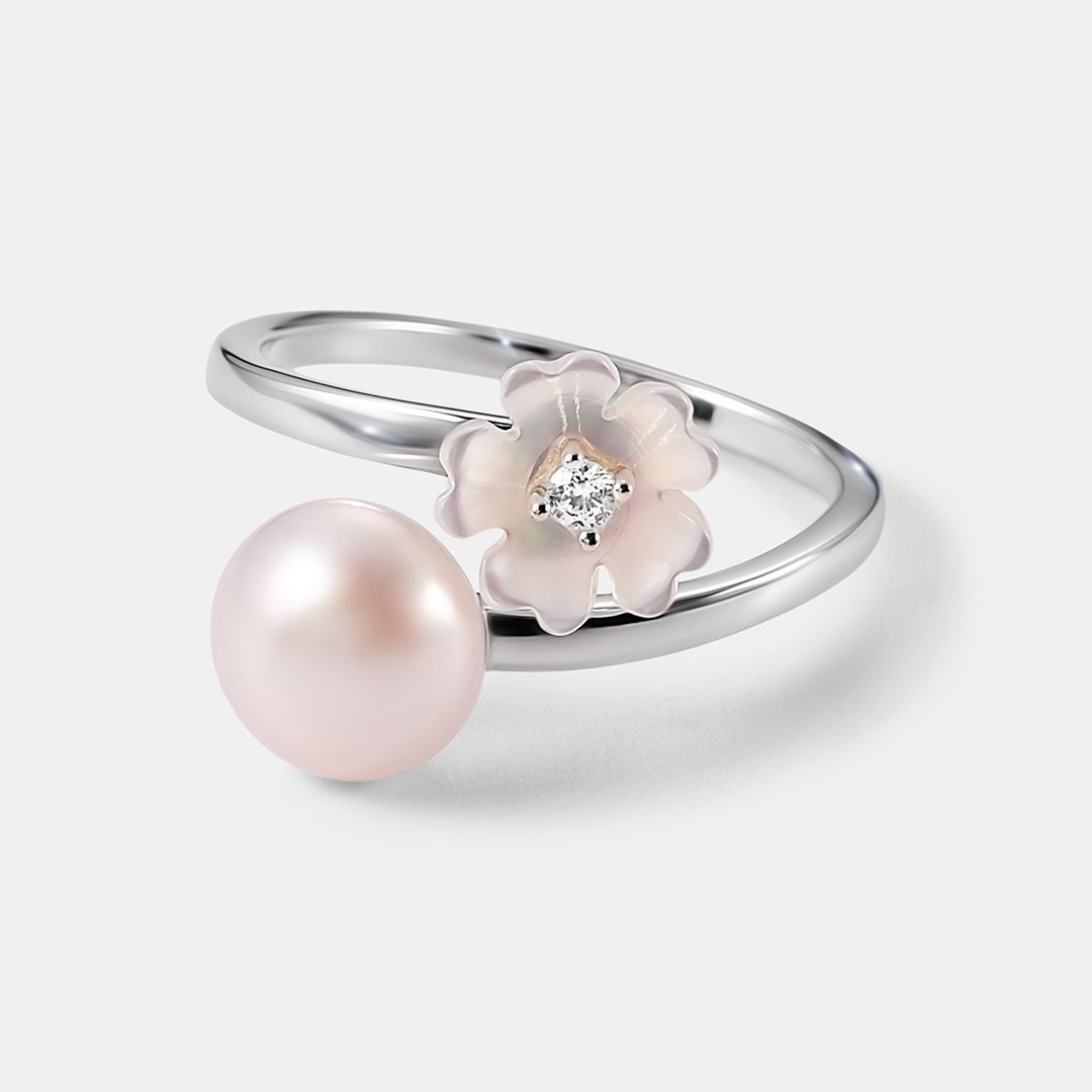 Серебряное кольцо с жемчугом "Цветок"