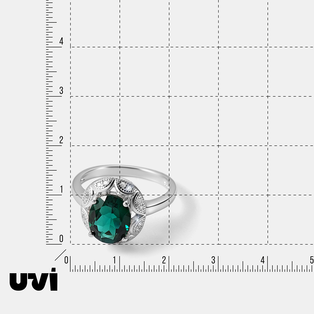 Серебряное кольцо с выращенным изумрудом