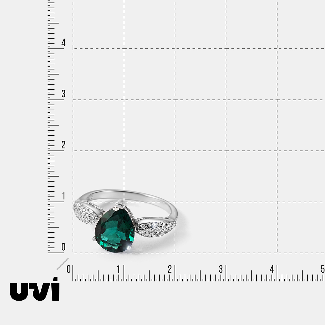 Серебряное кольцо с выращенным изумрудом
