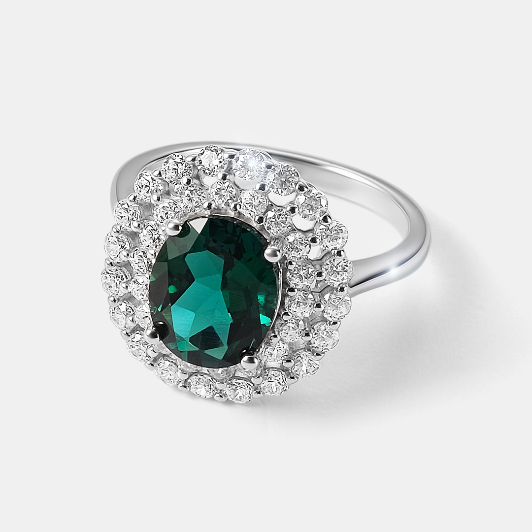 Серебряное кольцо с выращенным изумрудом