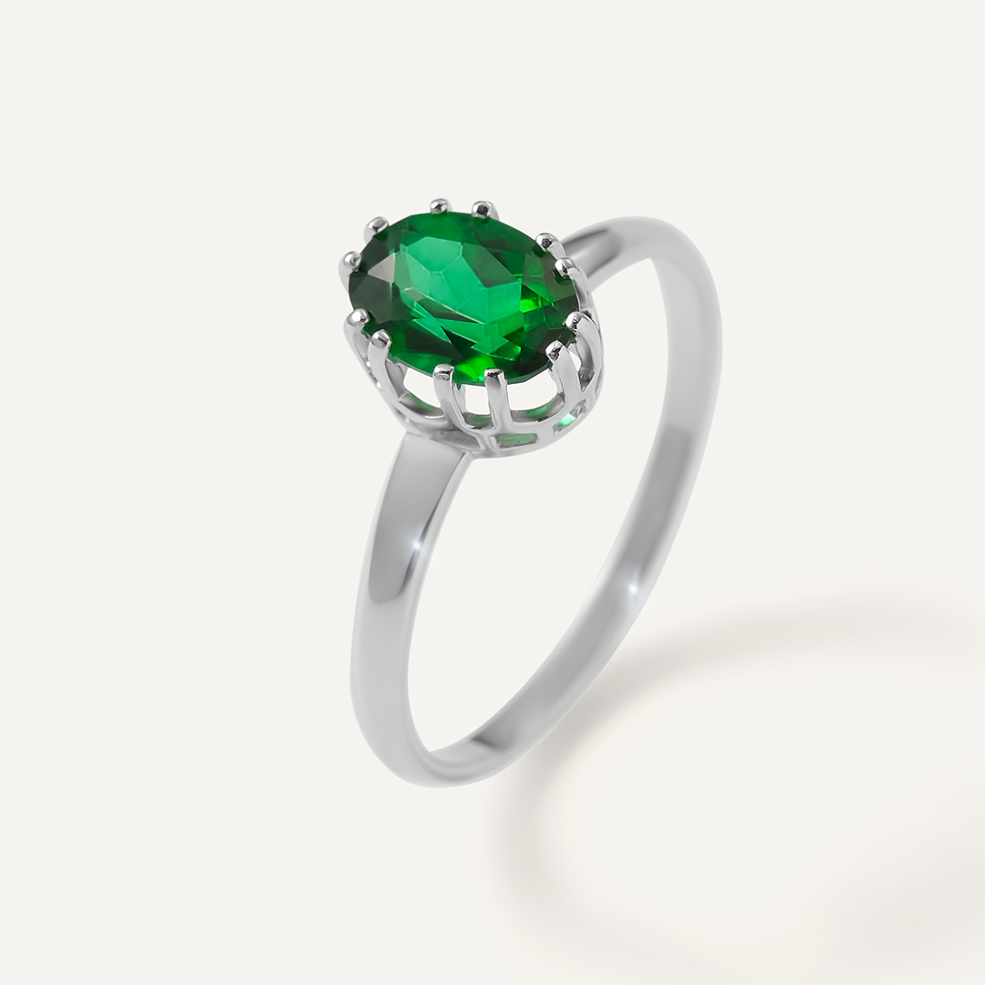 Серебряное кольцо с зеленым топазом