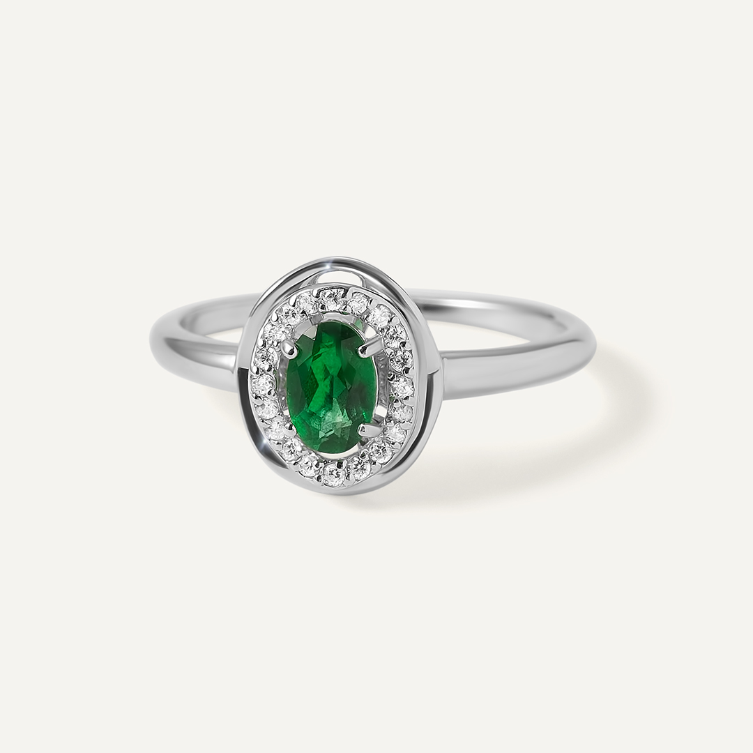 Серебряное кольцо с зеленым топазом
