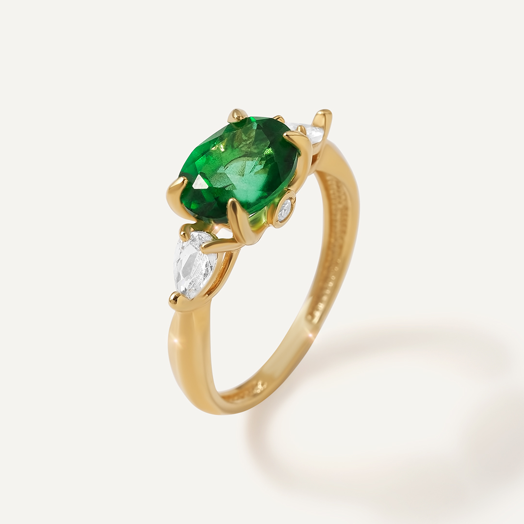 Серебряное кольцо с зеленым топазом