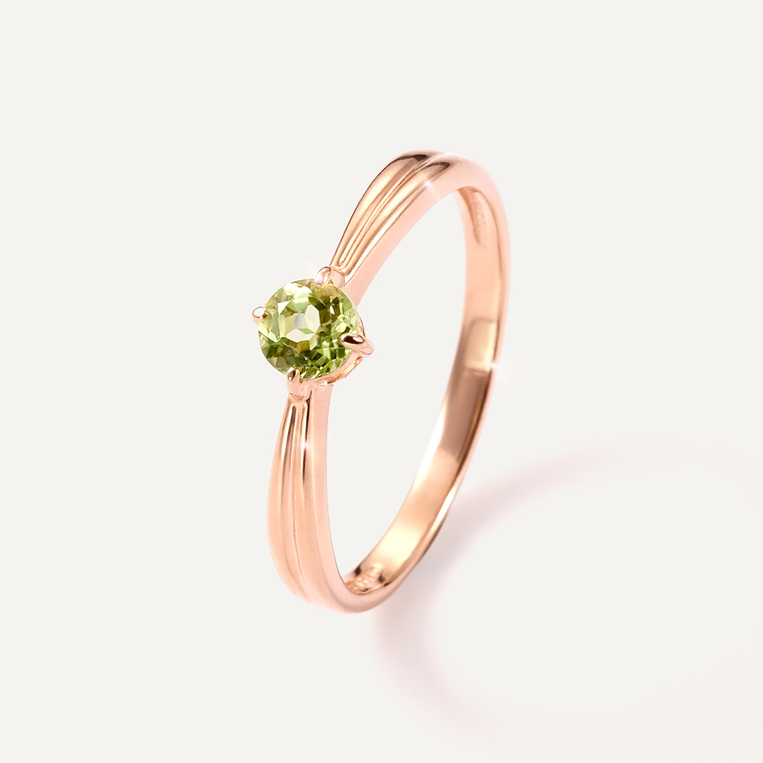 Серебряное кольцо с хризолитом