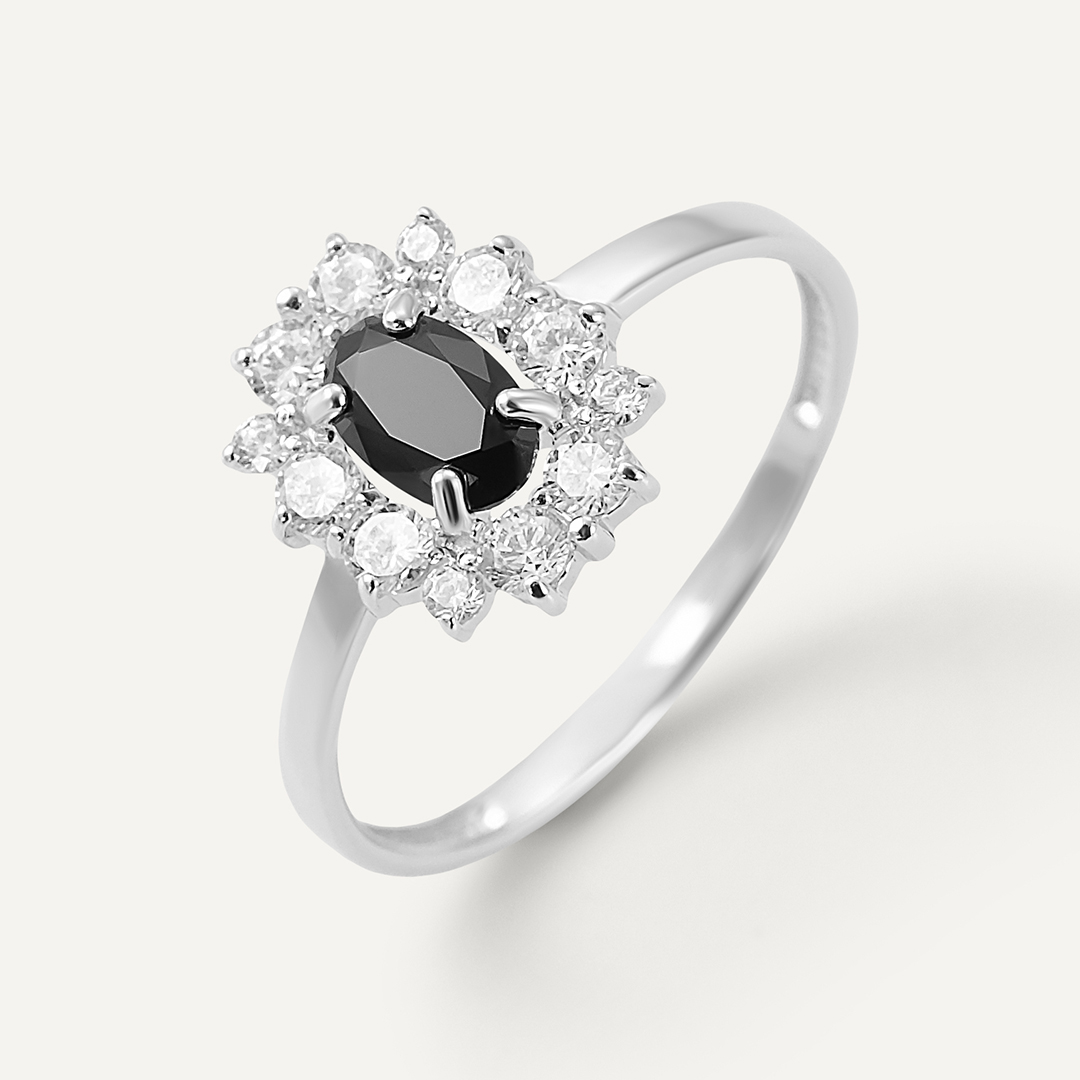 Серебряное кольцо со шпинелью "Цветок"