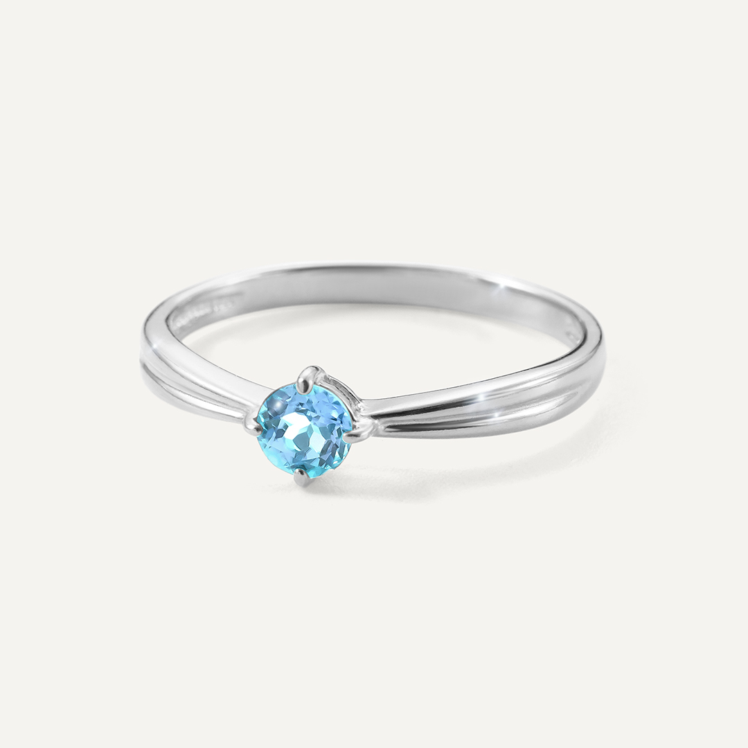 Серебряное кольцо с топазом