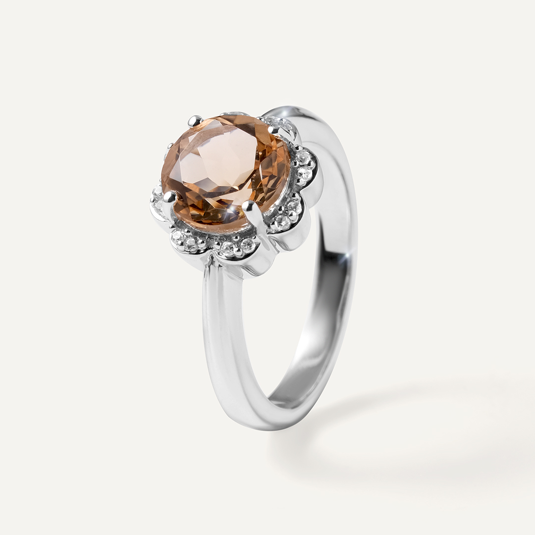 Серебряное кольцо с кварцем "Цветок"