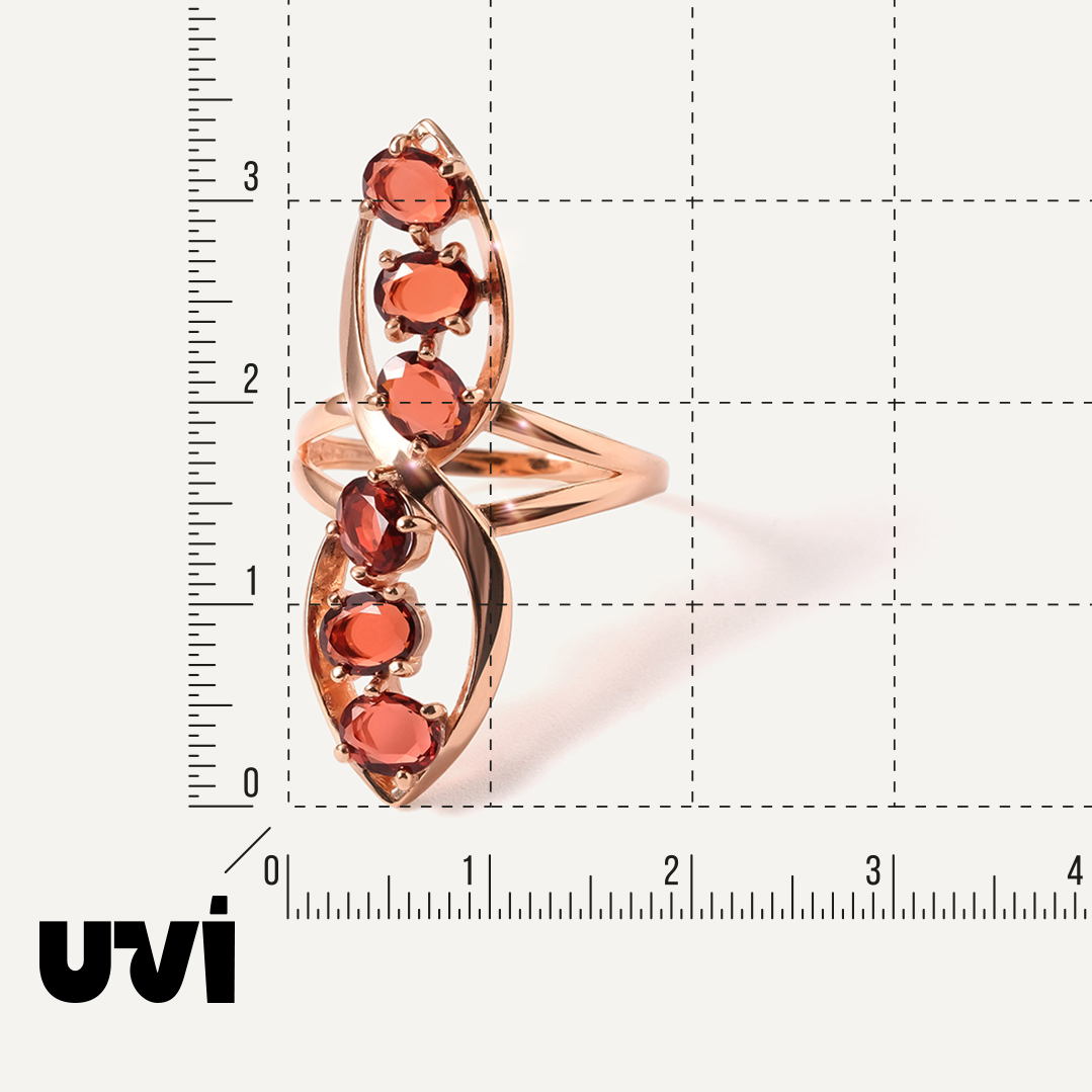 Серебряное кольцо с гранатами