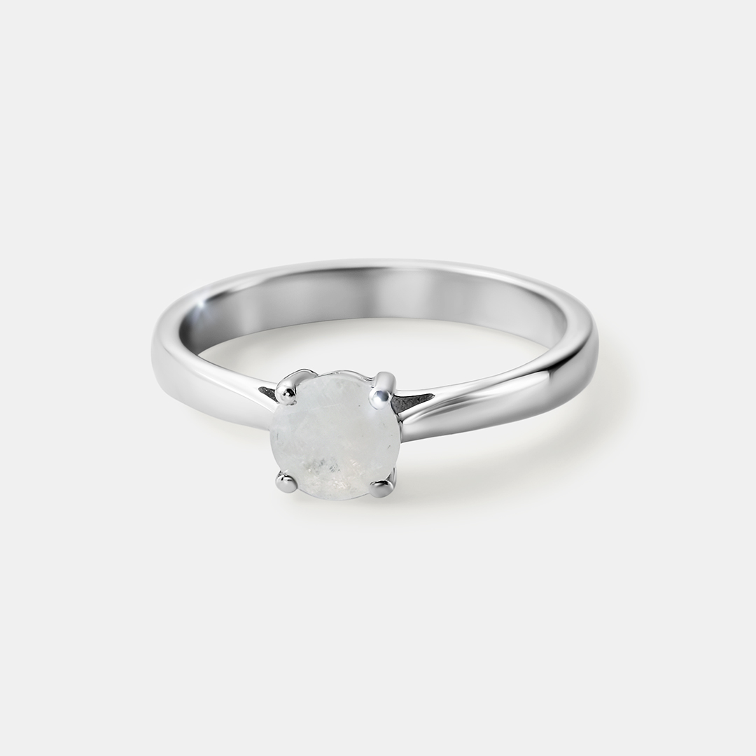 Серебряное кольцо с лунным камнем