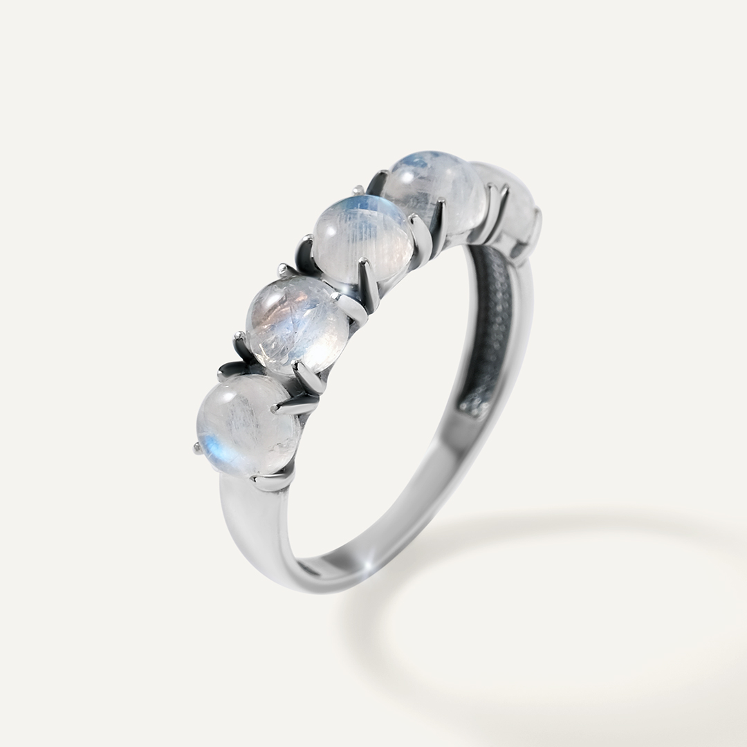 Серебряное кольцо с лунными камнями