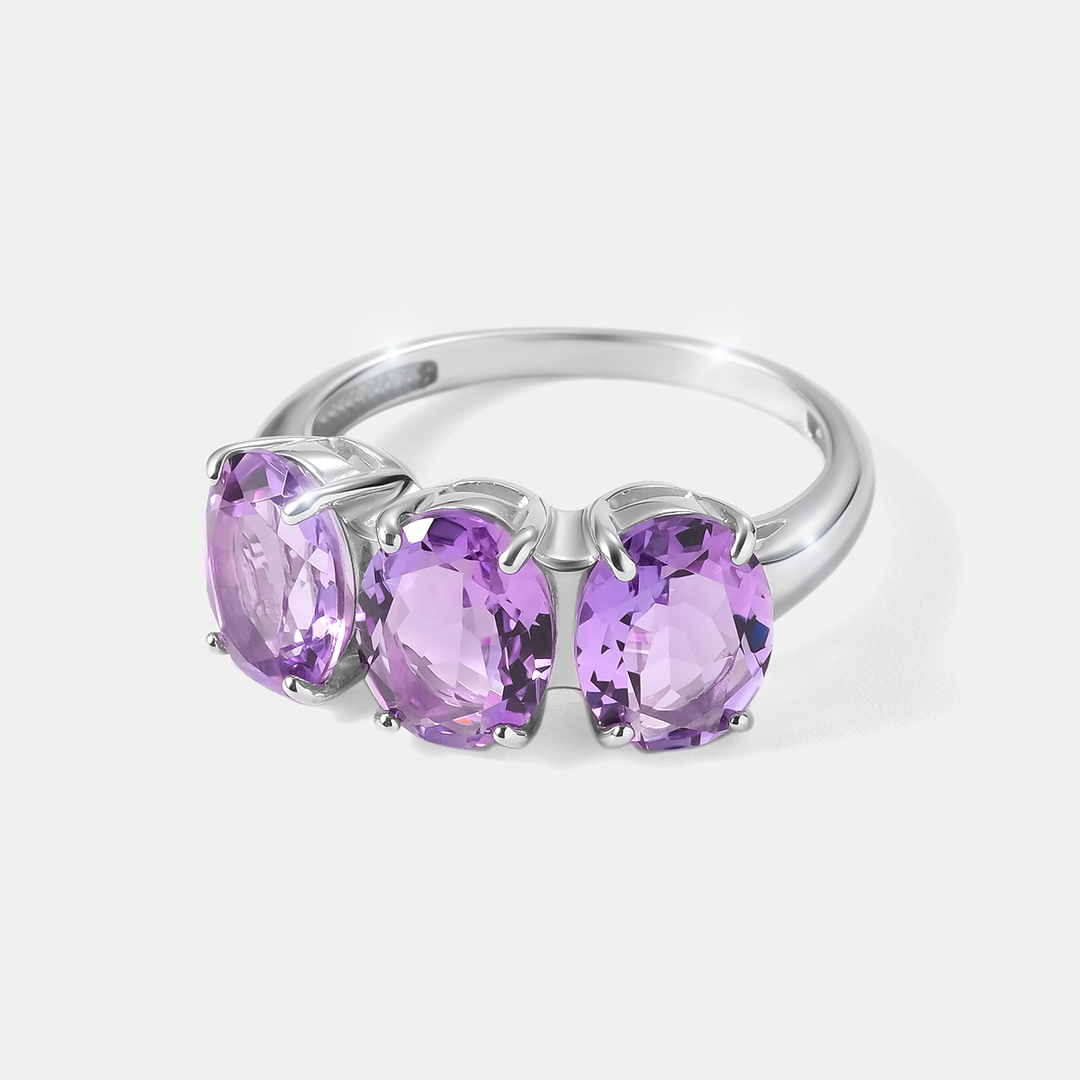 Серебряное кольцо с аметистами