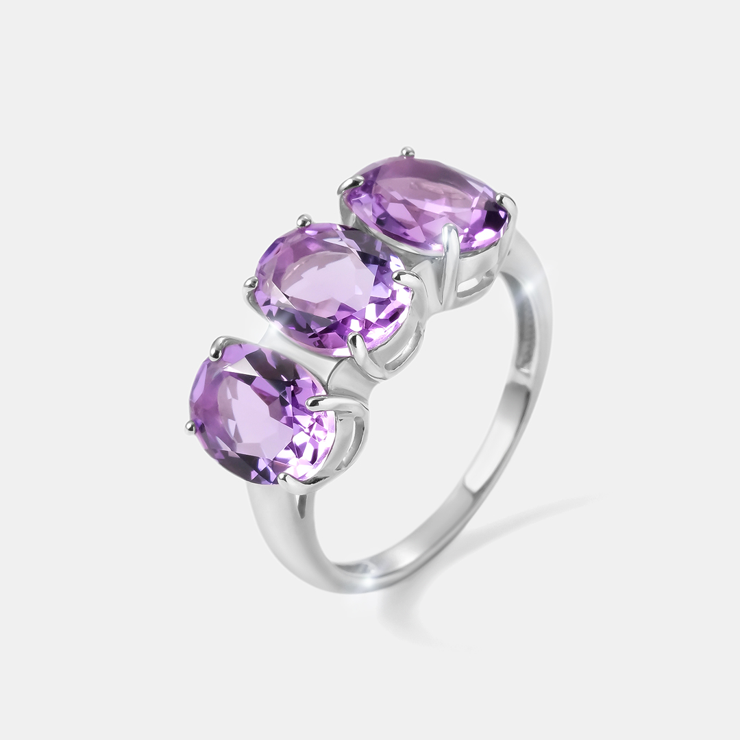 Серебряное кольцо с аметистами
