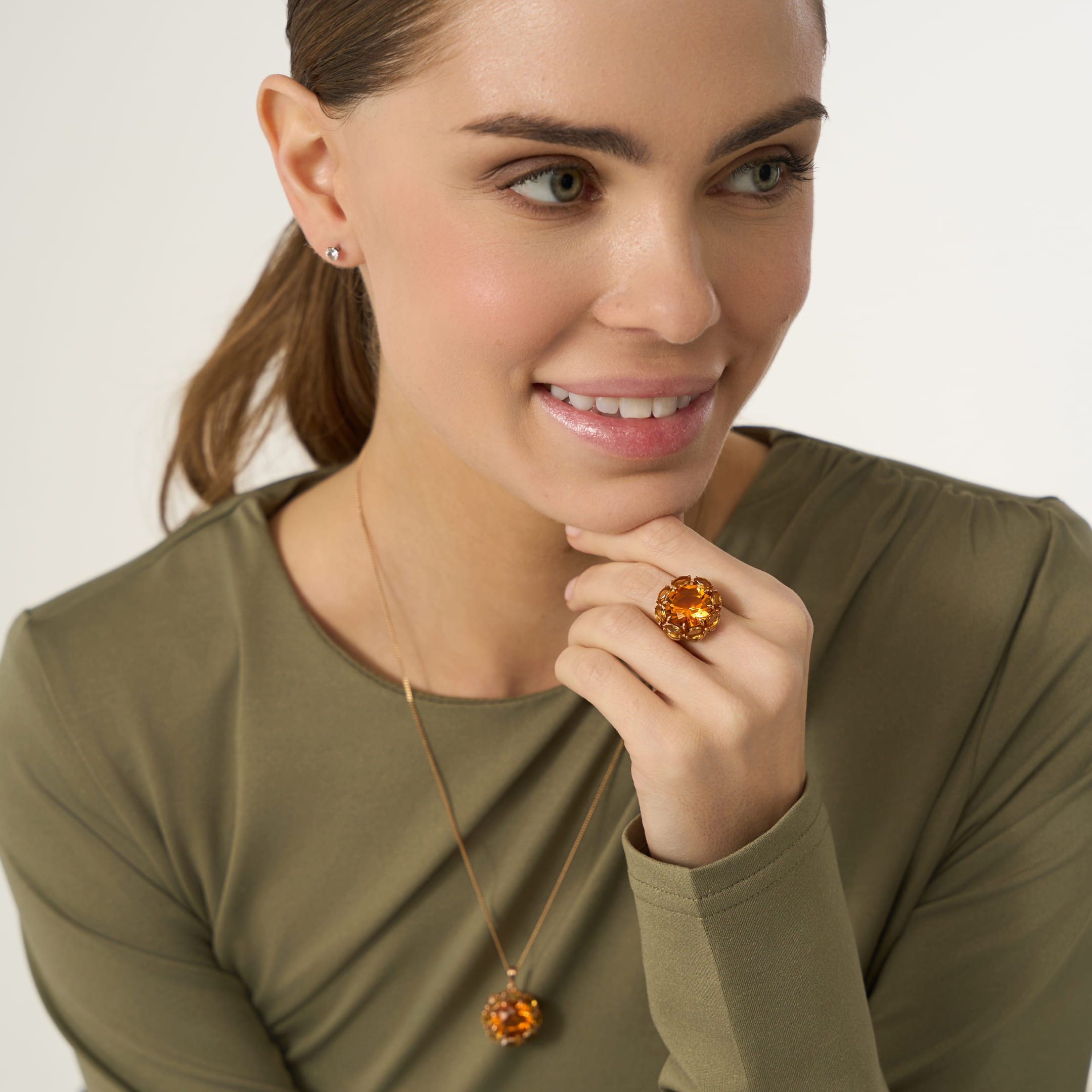 Серебряное кольцо с цитринами