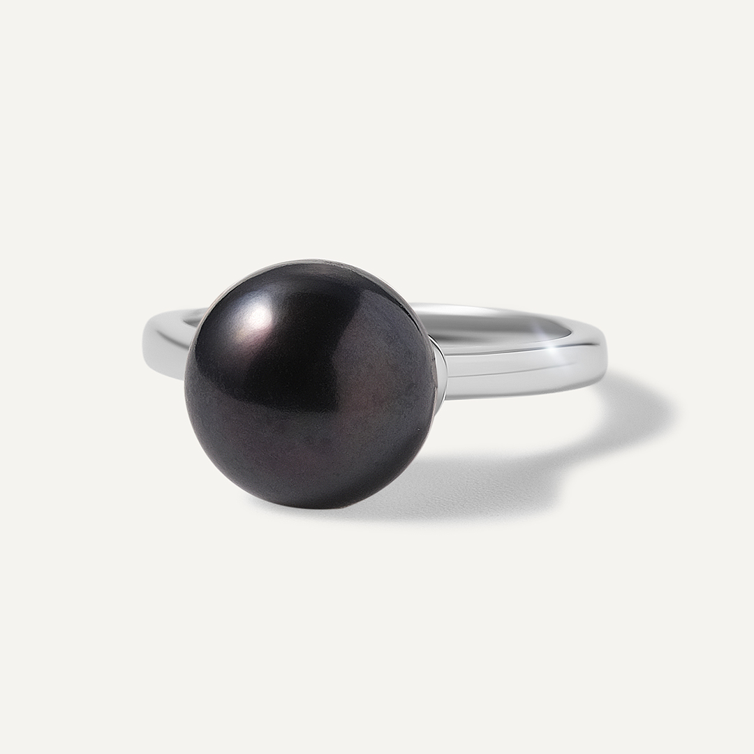 Серебряное кольцо с черным жемчугом