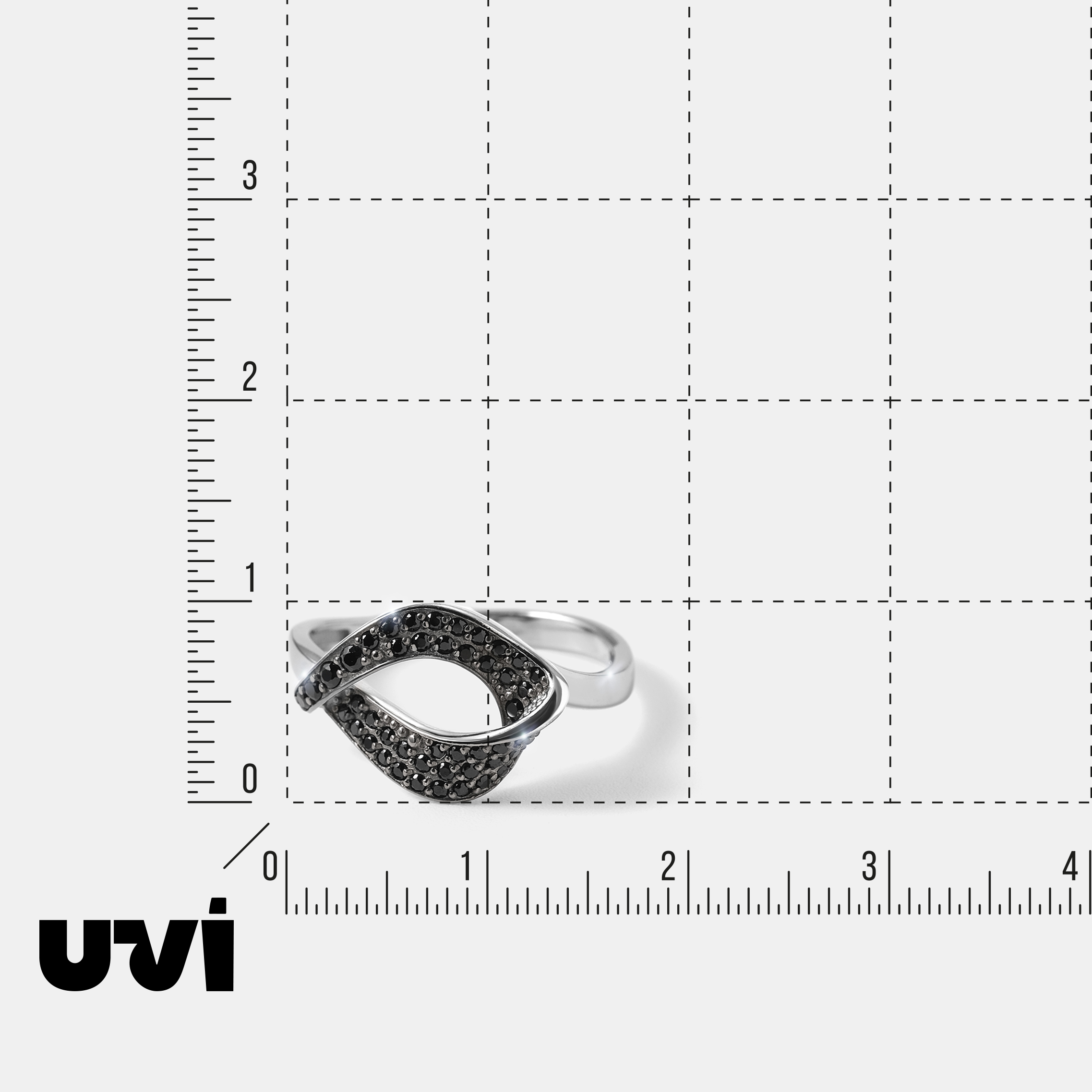 Серебряное кольцо со шпинелью