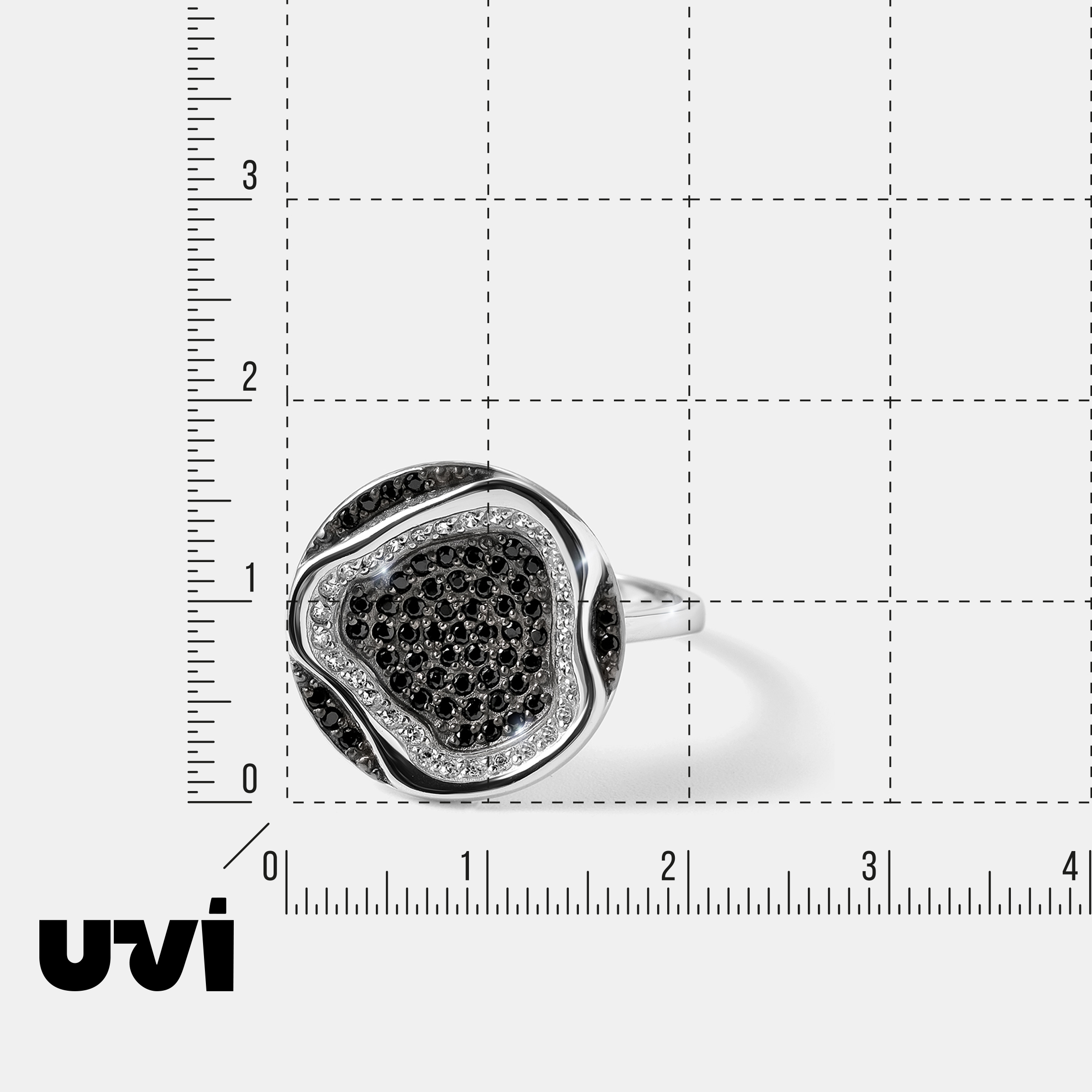 Серебряное кольцо со шпинелью