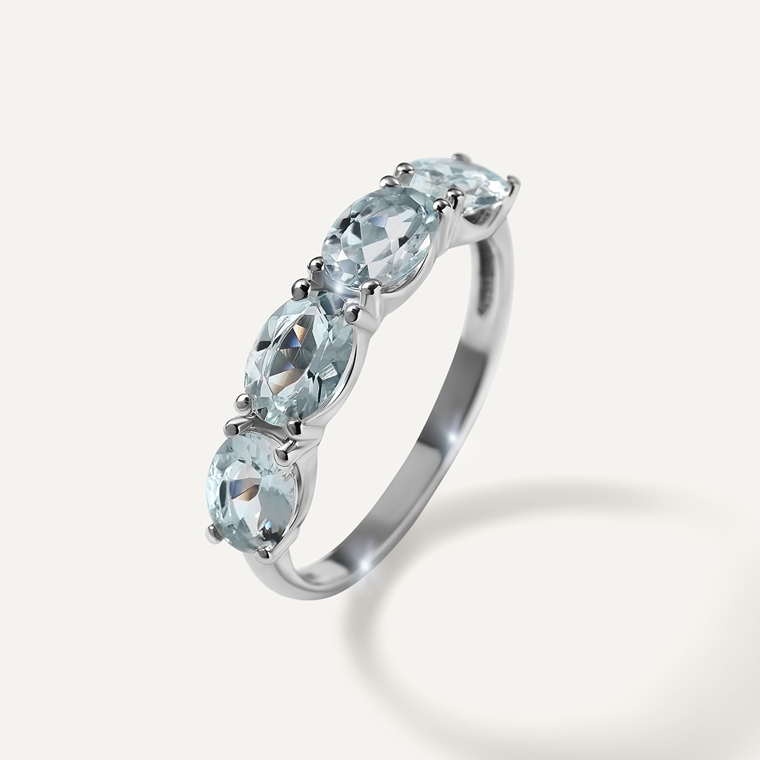 Серебряное кольцо с аквамаринами