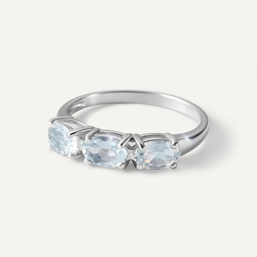 Серебряное кольцо с аквамаринами