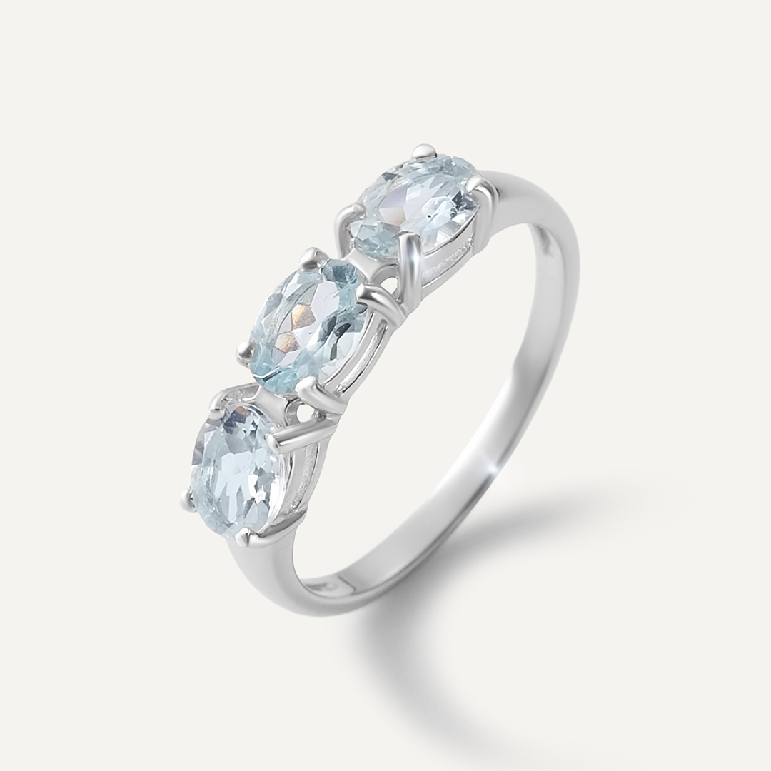 Серебряное кольцо с аквамаринами
