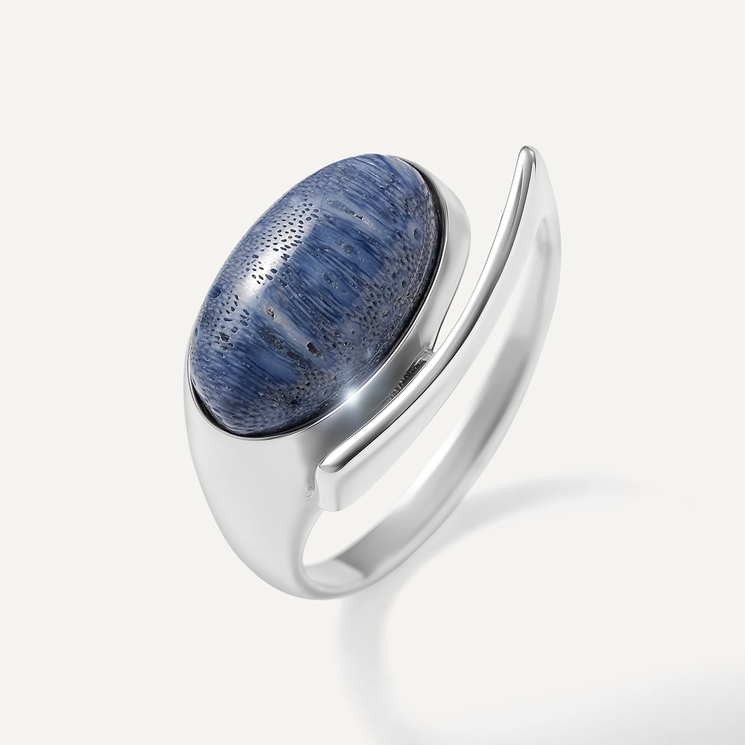 Серебряное кольцо с кораллом Акори
