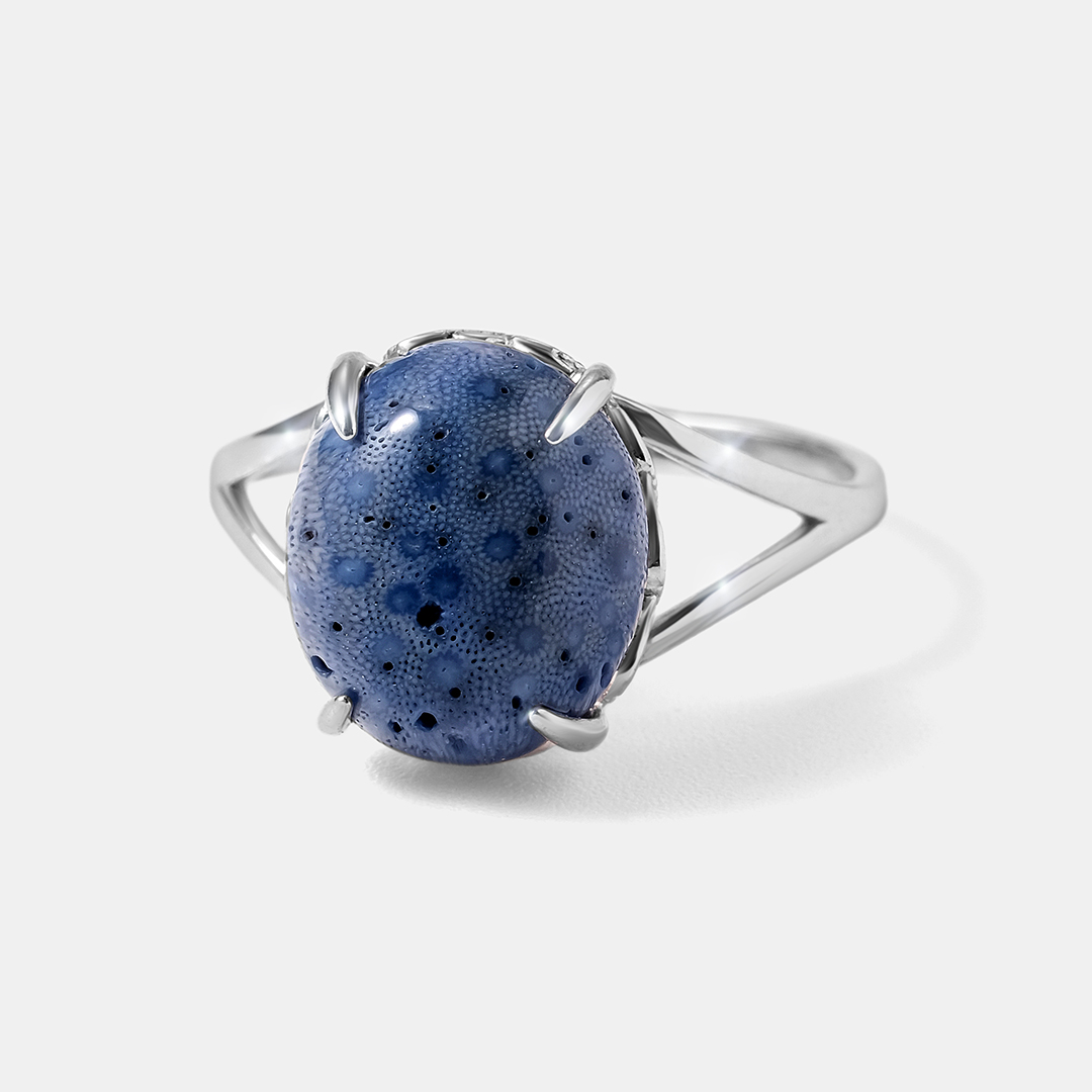 Серебряное кольцо с кораллом Акори
