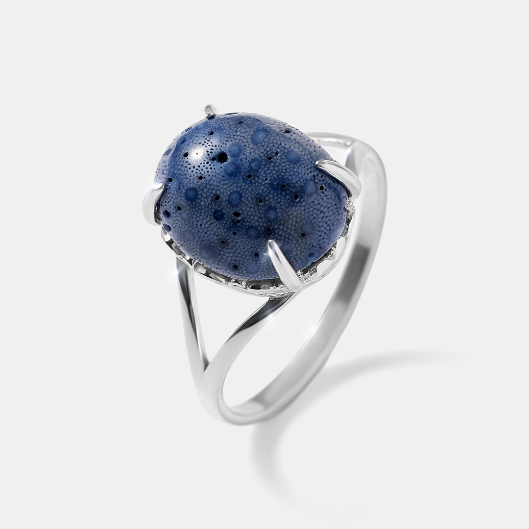 Серебряное кольцо с кораллом Акори