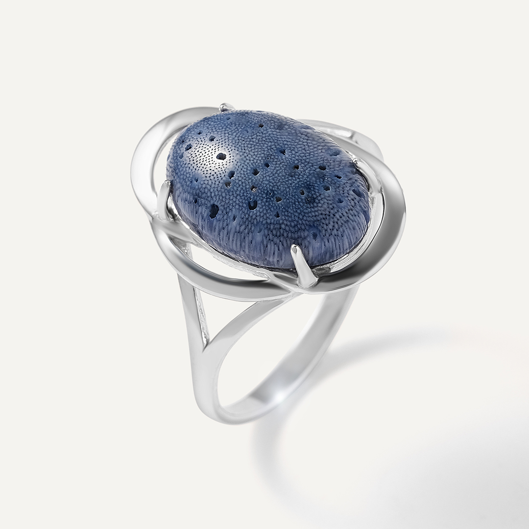 Серебряное кольцо с кораллом Акори