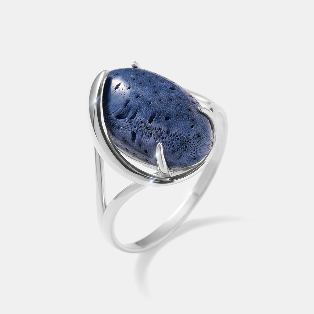 Серебряное кольцо с кораллом Акори