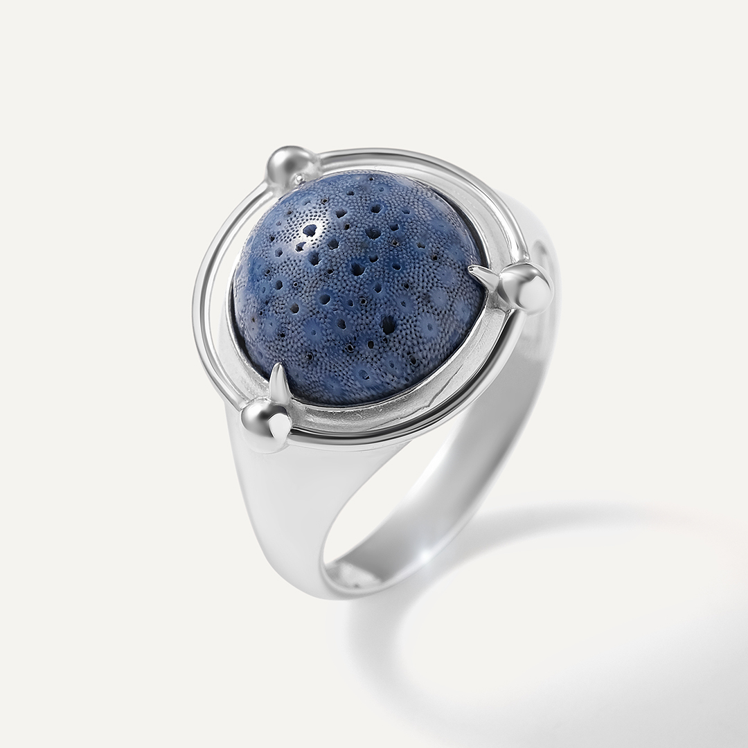 Серебряное кольцо с кораллом Акори