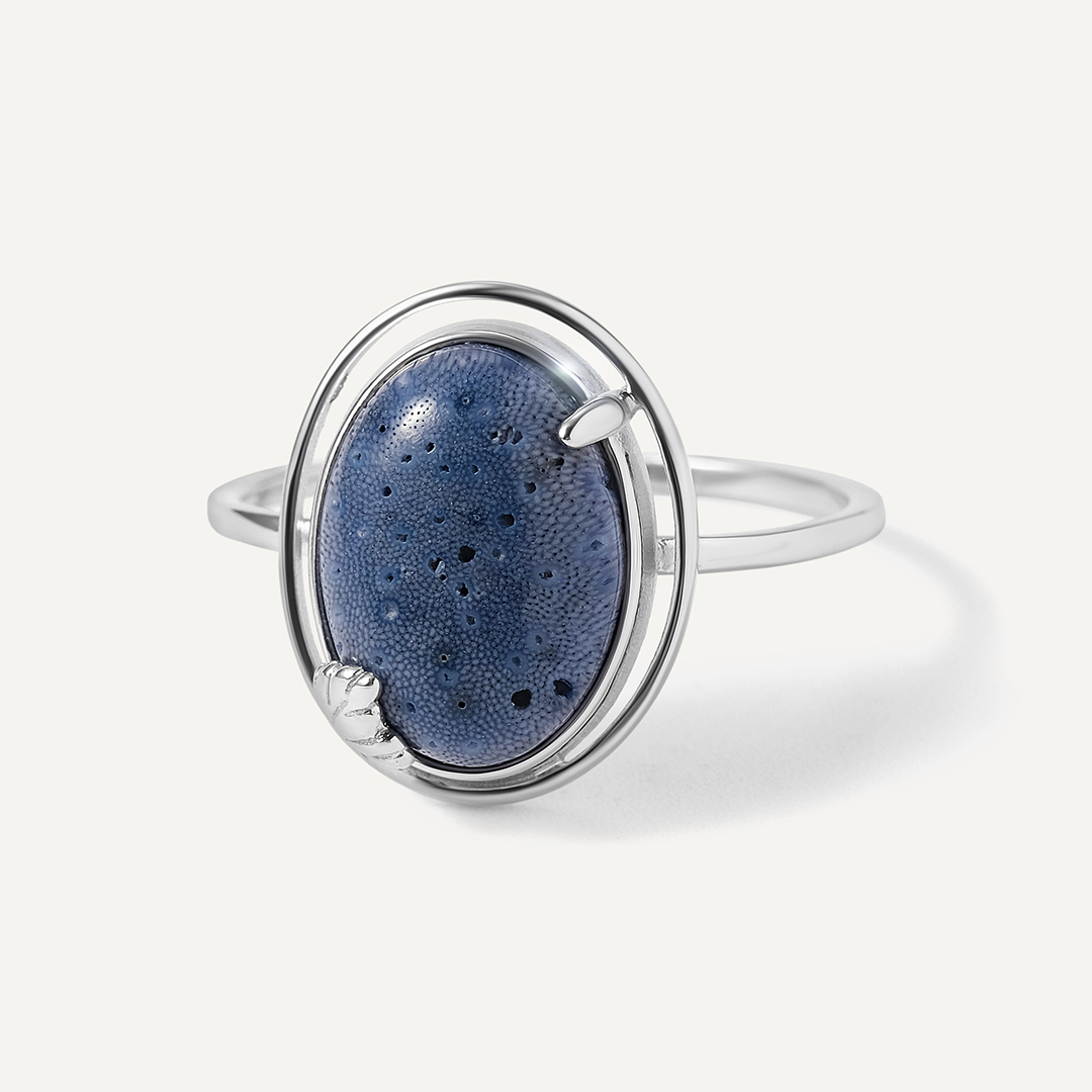 Серебряное кольцо с кораллом Акори
