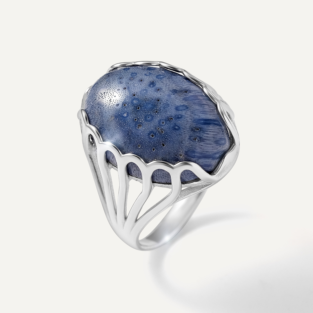 Серебряное кольцо с кораллом Акори