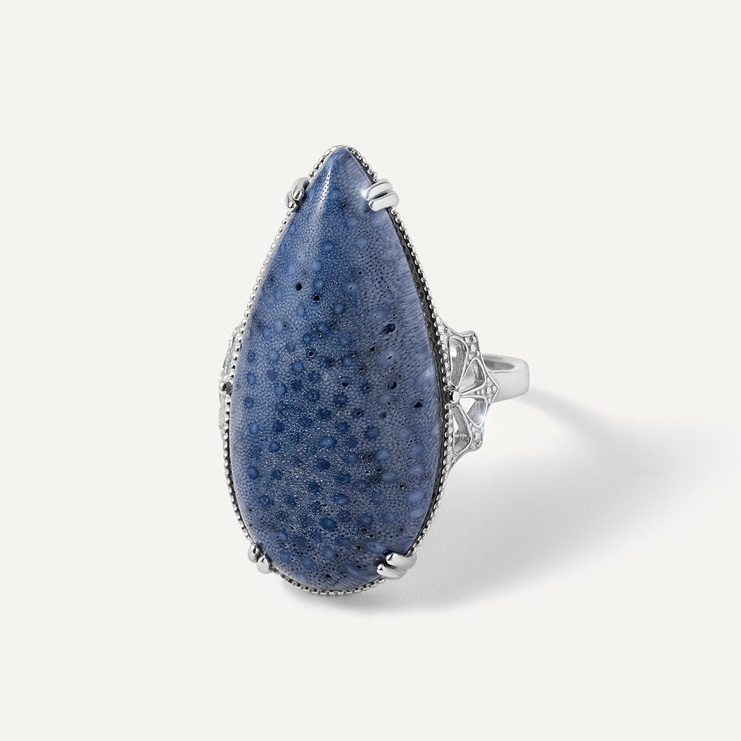 Серебряное кольцо с кораллом Акори