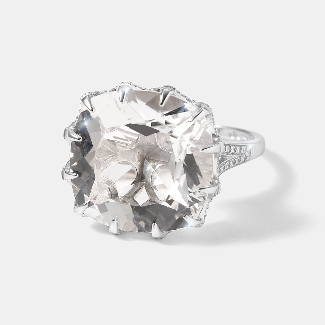 Серебряное кольцо с горным хрусталем