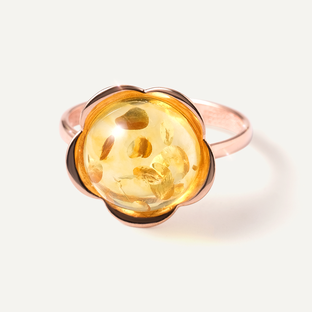 Серебряное кольцо с янтарем