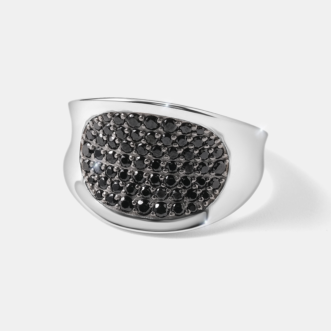 Серебряное кольцо со шпинелью