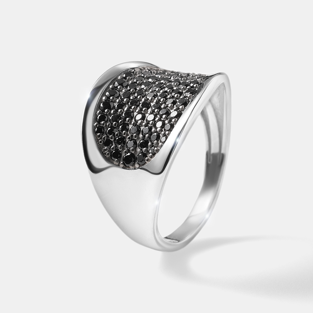 Серебряное кольцо со шпинелью