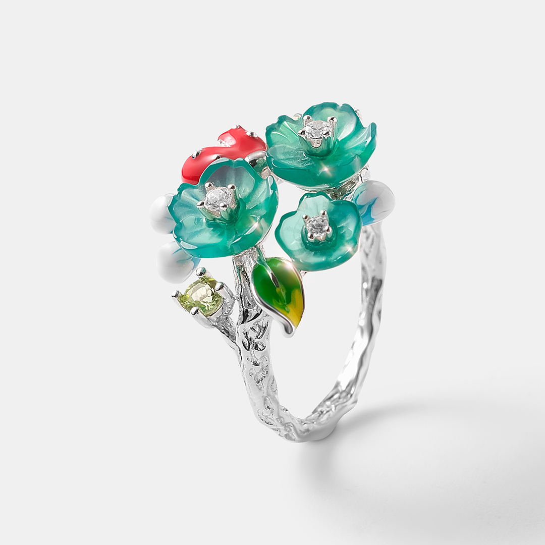 Серебряное кольцо с халцедонами "Цветы"