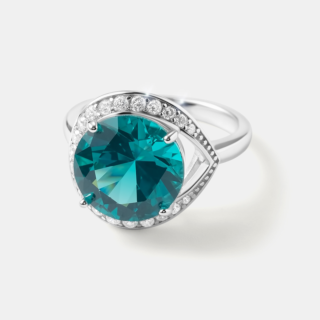 Серебряное кольцо с зеленой шпинелью