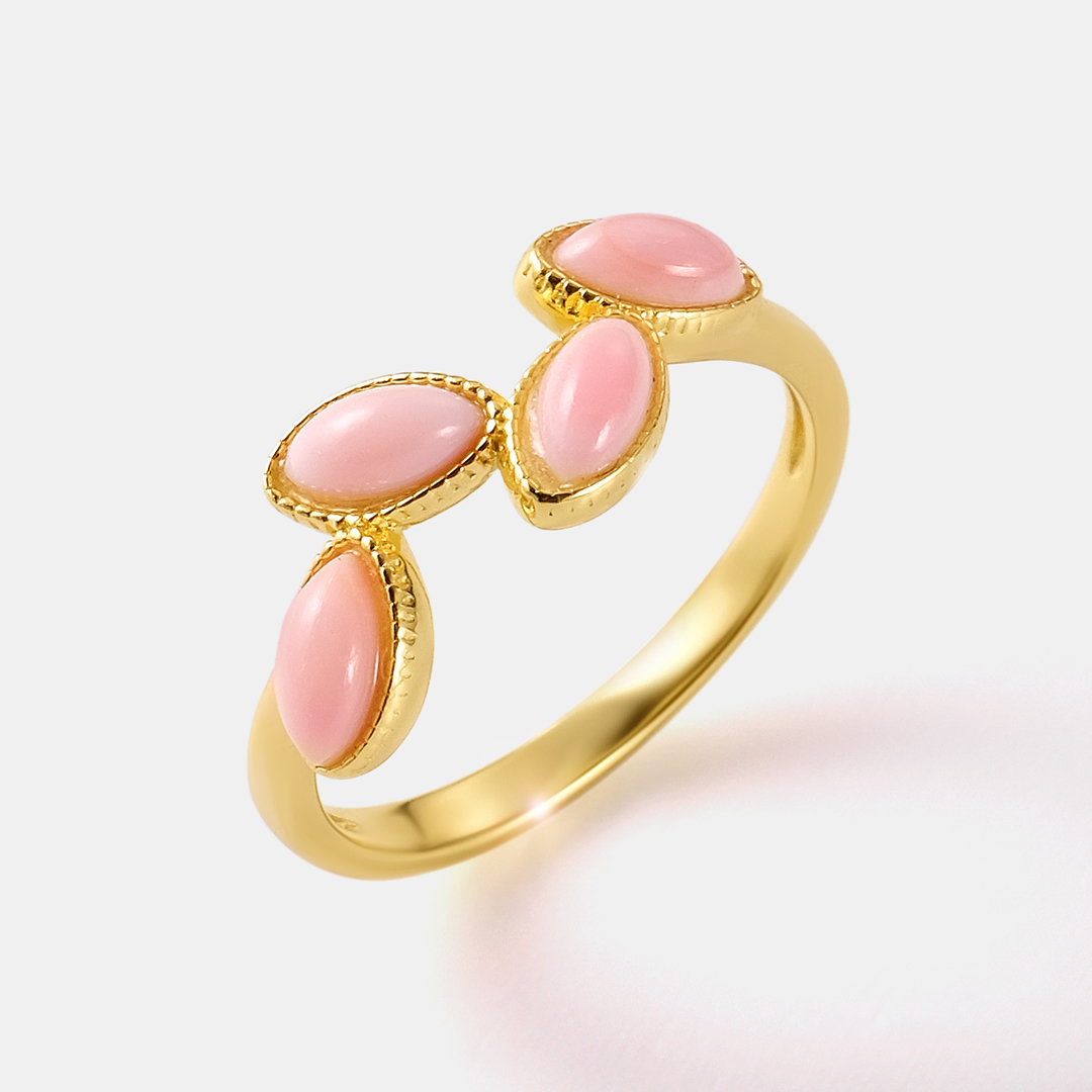 Серебряное кольцо с кораллами