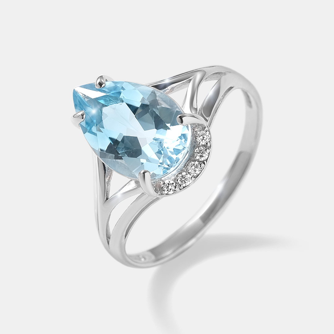 Серебряное кольцо с топазом