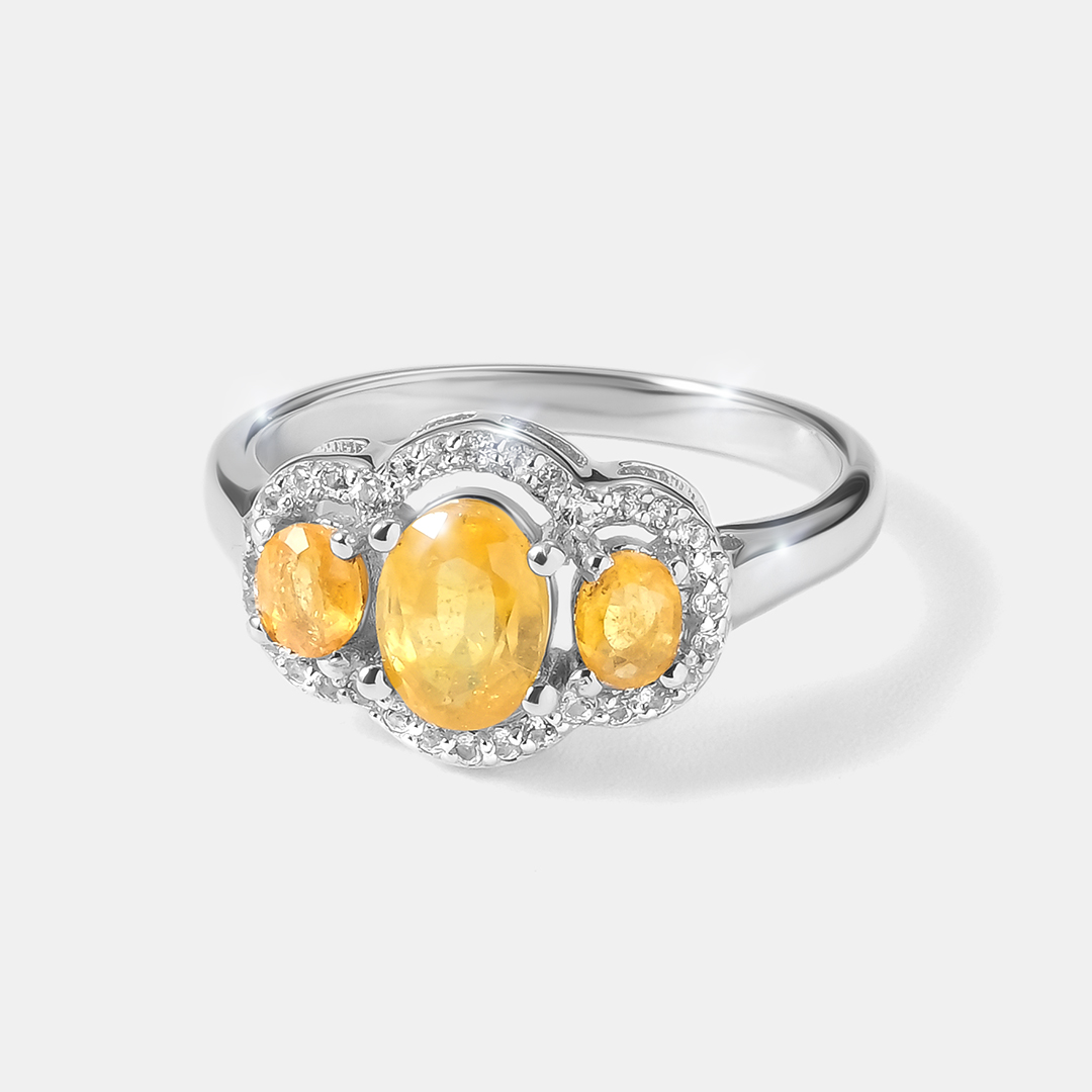 Серебряное кольцо с желтыми сапфирами