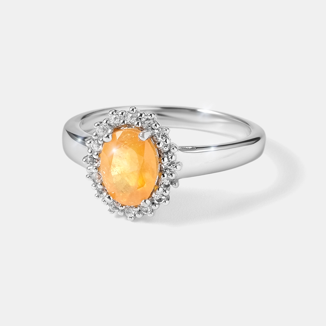 Серебряное кольцо с желтым сапфиром