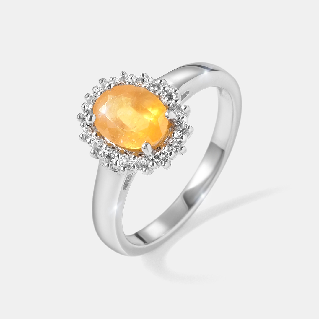 Серебряное кольцо с желтым сапфиром