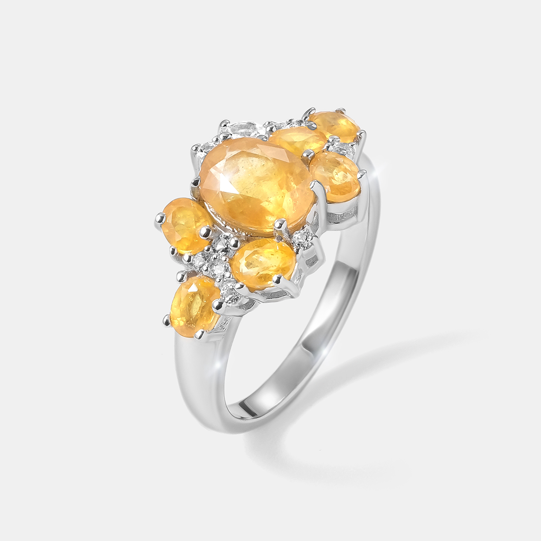 Серебряное кольцо с желтыми сапфирами