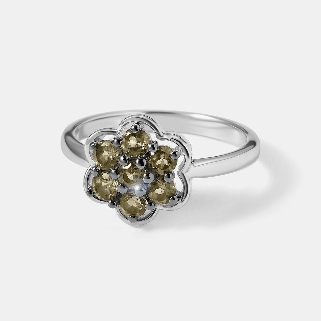 Серебряное кольцо с гранатами "Цветок"