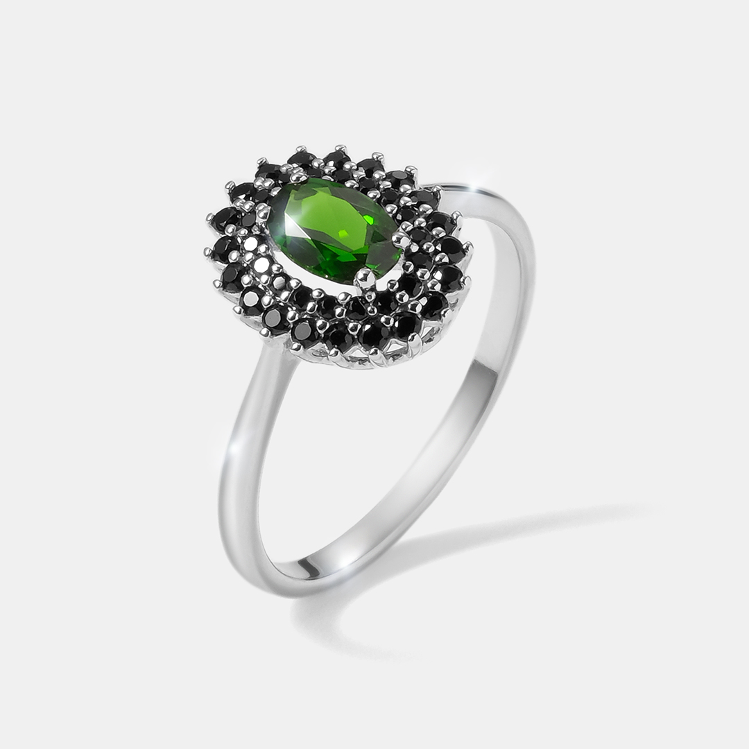 Серебряное кольцо с хромдиопсидом